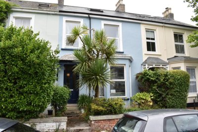 Property on TR11 3LL