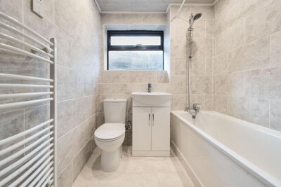 Property on Foxden, CM8 3HN