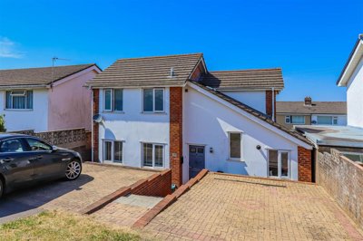 Property on Port Road East, CF62 9PW