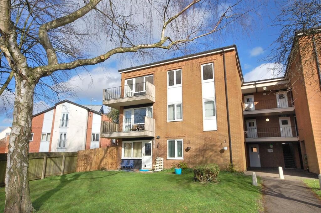 Property main image
