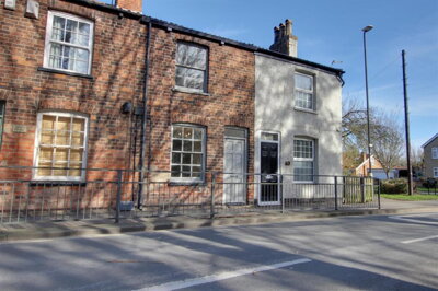 Property on Hallgate, HU16 4DJ