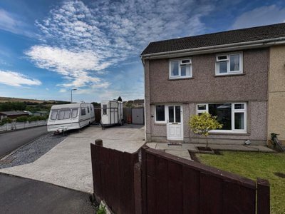Property on Pandy View, SA11 3RT