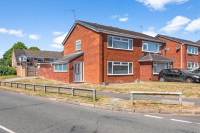 Property on Knoll Drive, CV34 5YQ