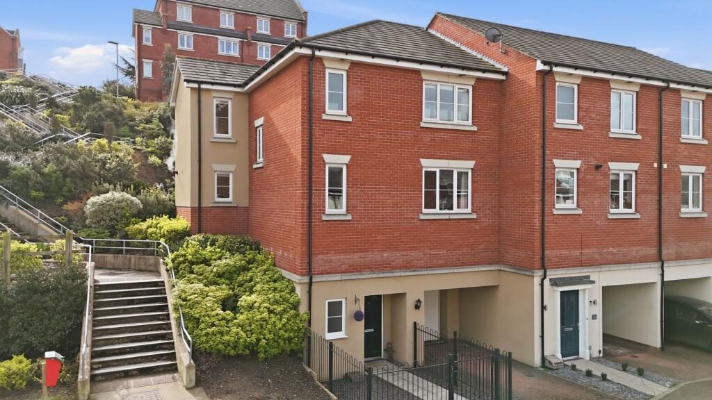 Terraced House