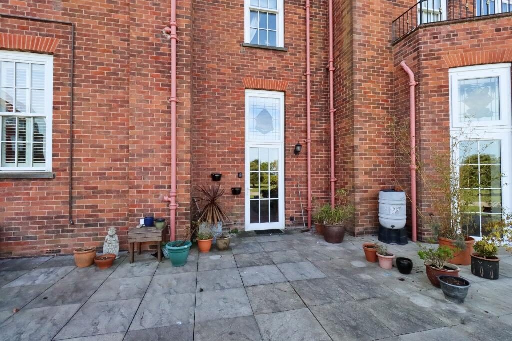 Flat