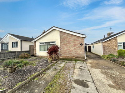 Property on Lon Derw, LL22 7EA