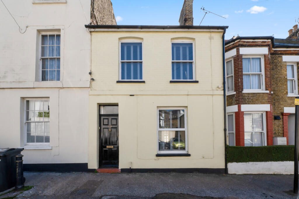 Terraced House