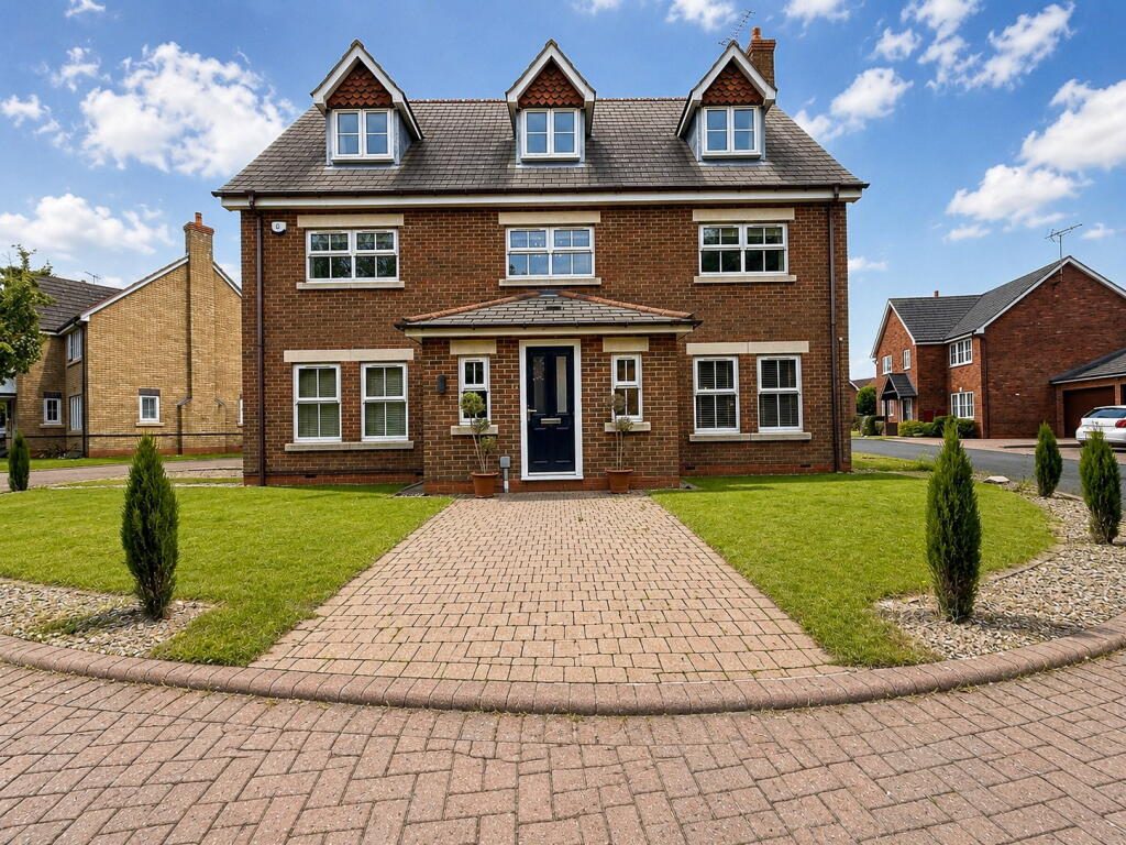 Property main image