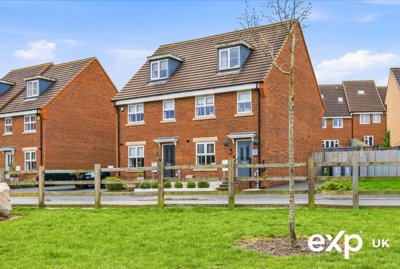 Property on Linnet Drive, NG21 0WN