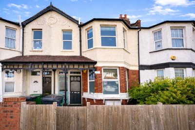 Property on Perry Hill, SE6 4LP