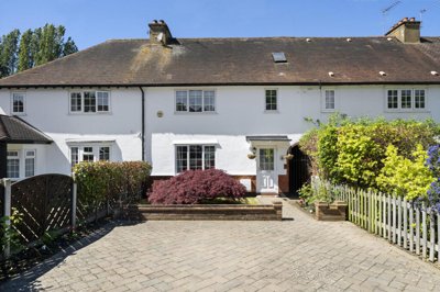 Property on Rythe Road, KT10 9DF