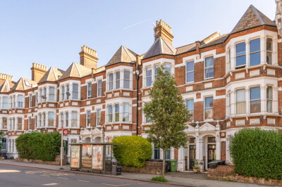 Property on Archway Road, N6 5AU