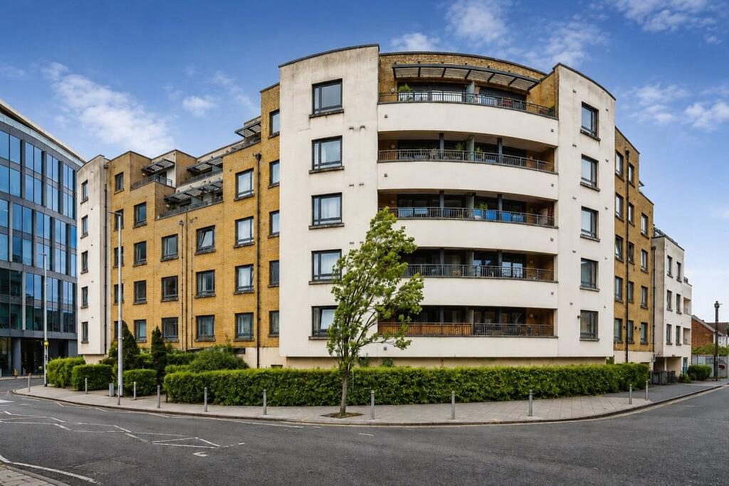 Property main image