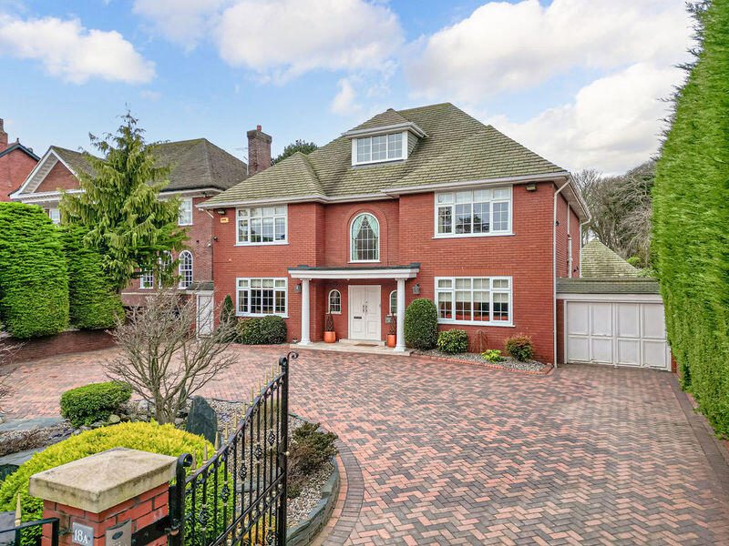 Property main image