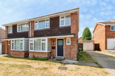 Property on Shifford Crescent, SL6 7UY