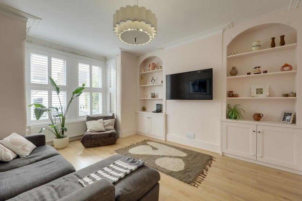 Terraced House