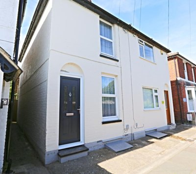 Property on Cross Lane, ME13 8PN