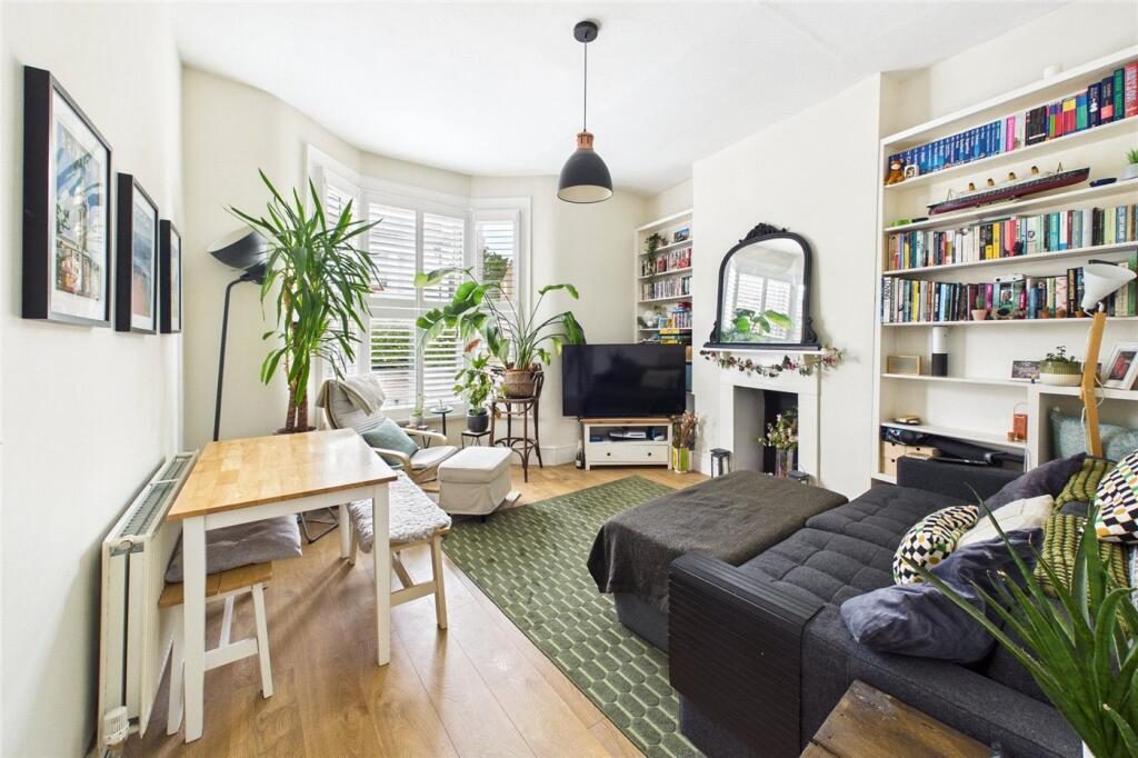 Property main image