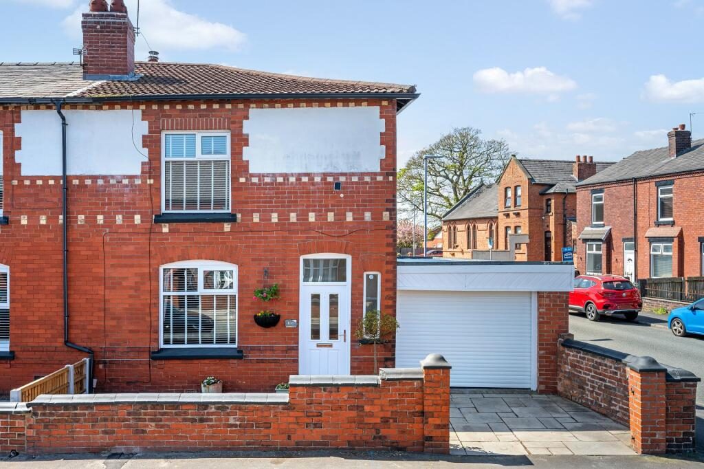 Terraced House