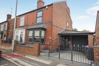 Property on Green Lane, S62 6JY
