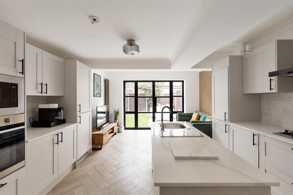 Terraced House