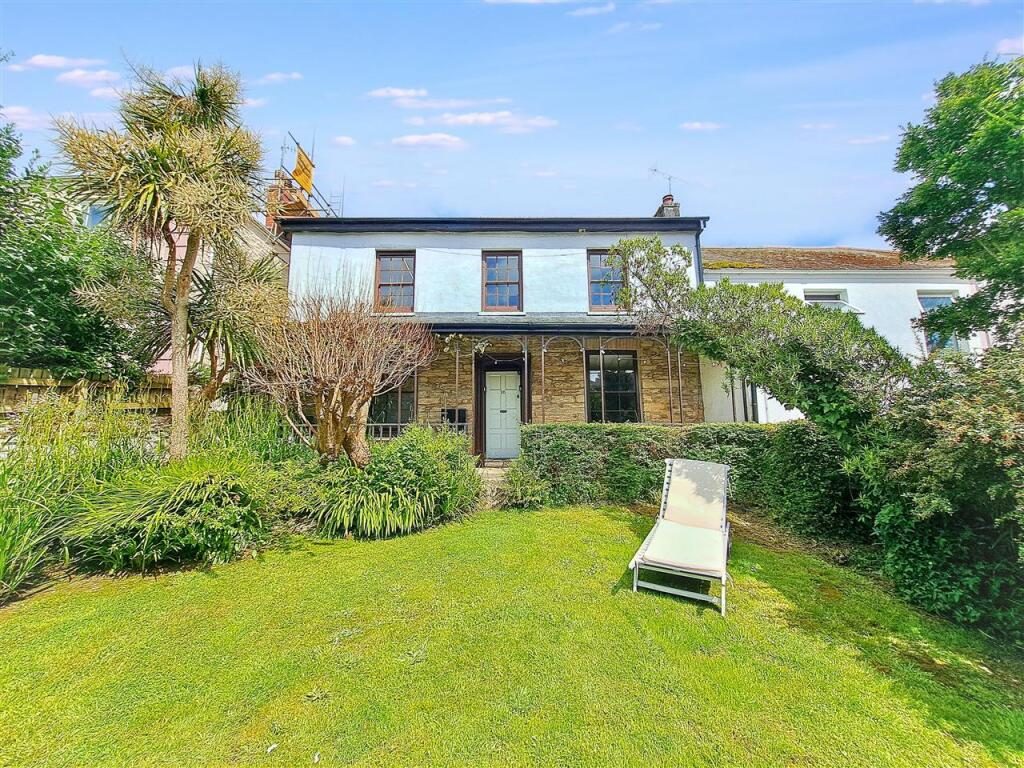 Property main image