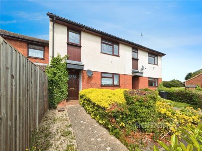 Property on Fleetham Gardens, RG6 4BY