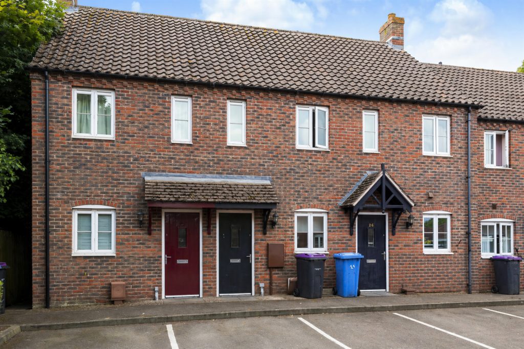 Property main image