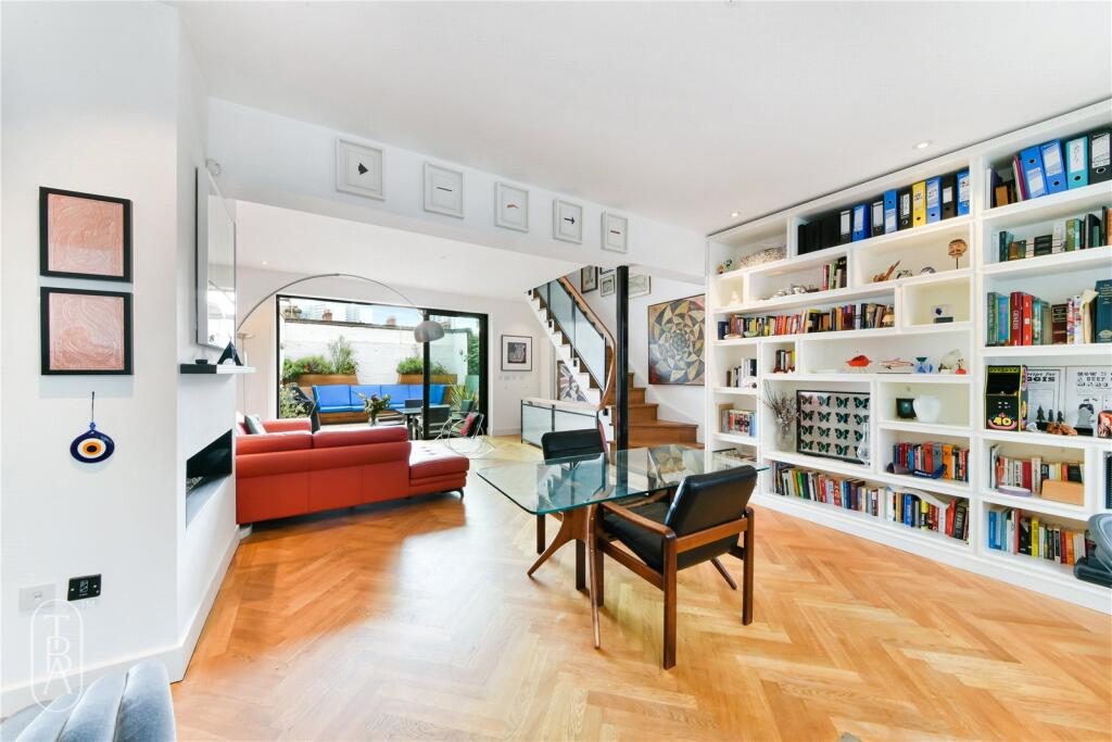 Terraced House