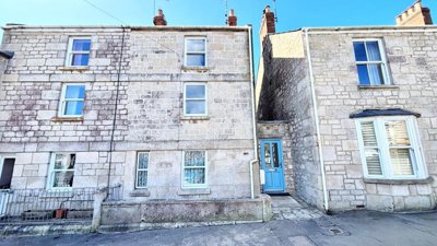 Property on Wakeham, DT5 1HN