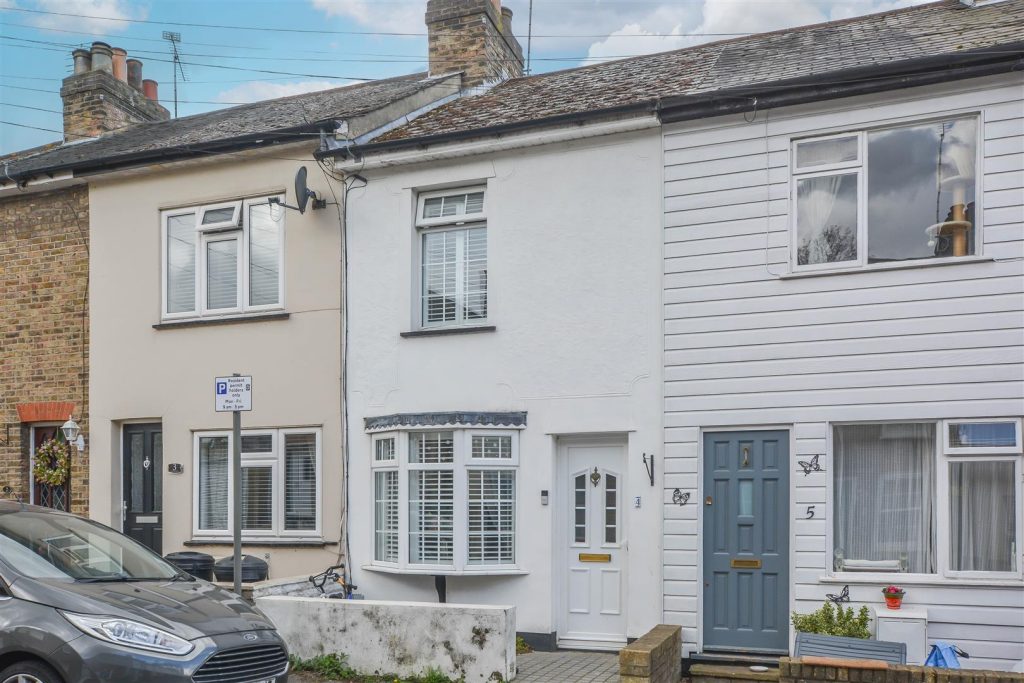 Terraced House
