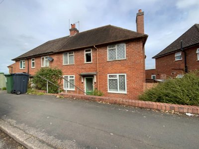 Property on Harcourt Road, B64 7HN