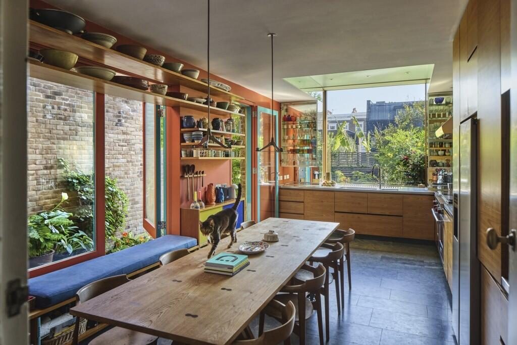 Terraced House