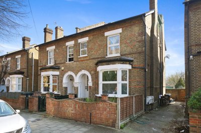 Property on St Stephens Road, TW3 2AX