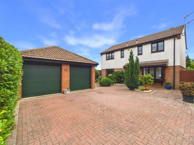 Property on Griffin Road, OX9 3LB