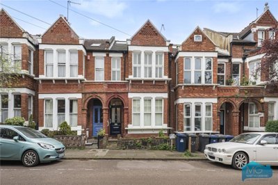 Property on Park Hall Road, N2 9PY