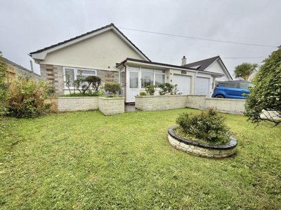 Property on Alexandra Close, TR16 4RS