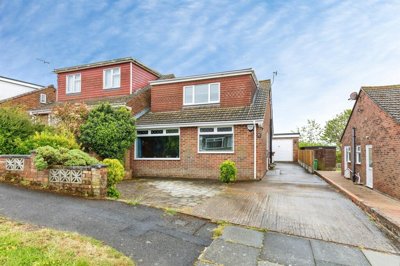 Property on Richland Close, TN35 5ES