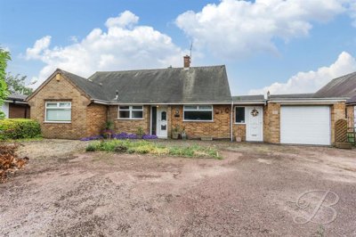 Property on Manor Road, NG20 0RH