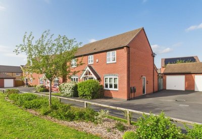 Property on Wood Close, NG11 6BP