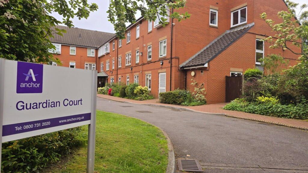 Property main image