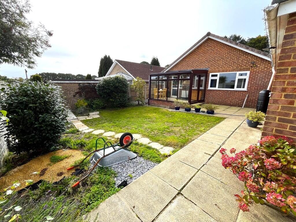 Thumbnail 11