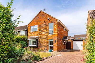 Property on Brownlow Avenue, LU6 2JE