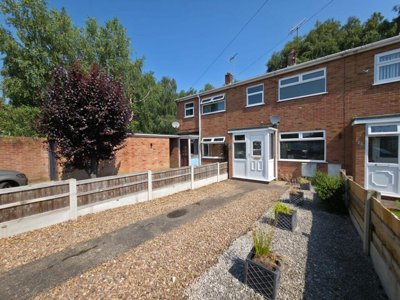 Property on Parkstone Avenue, NG21 0BH