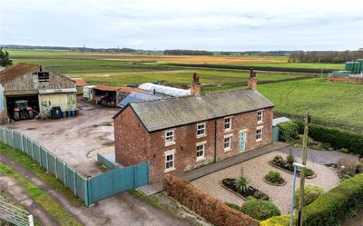 Property on Gravel Lane, PR9 8BY