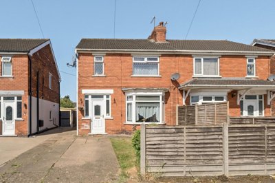 Property on Buckingham Avenue, DN15 8NS