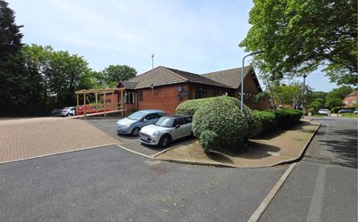 Property on Albert Walk, RG45 7EB