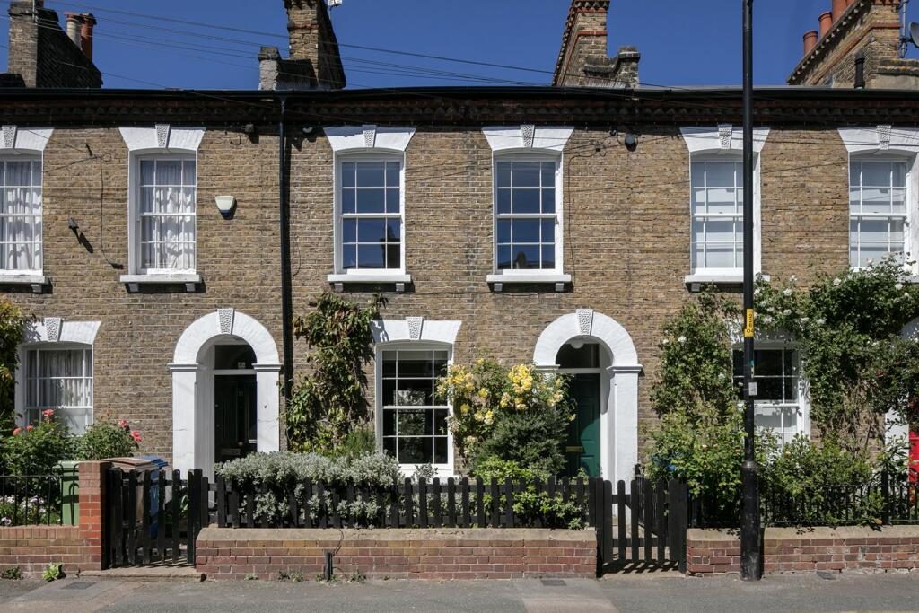 Terraced House