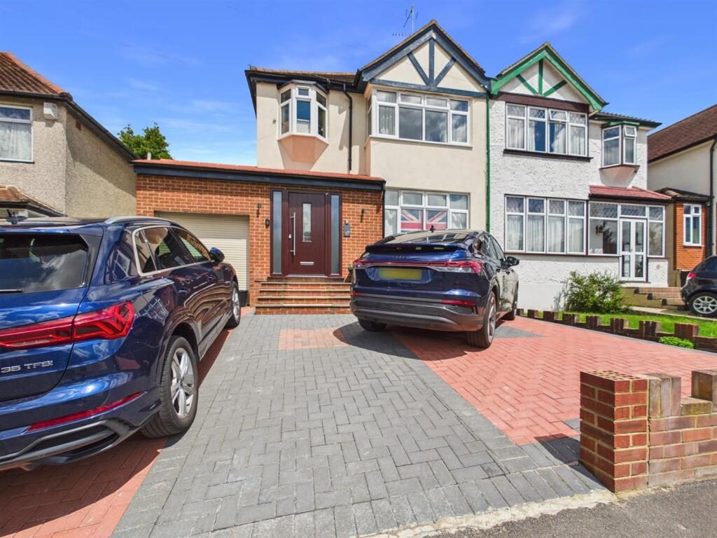 Property main image