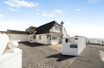 Property on Warner Road, PO20 9DD
